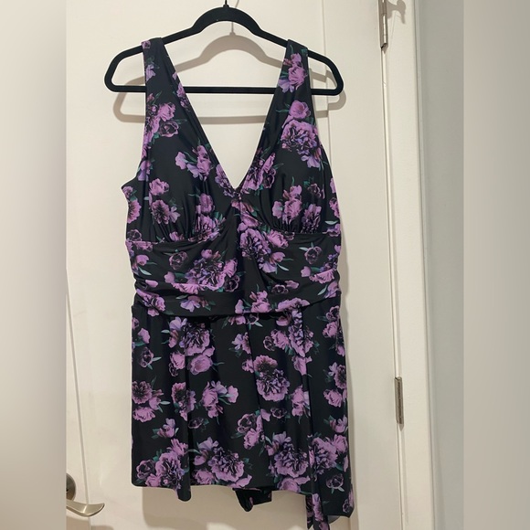 TORRID asymmetrical hem wireless swim dress - Picture 2 of 3